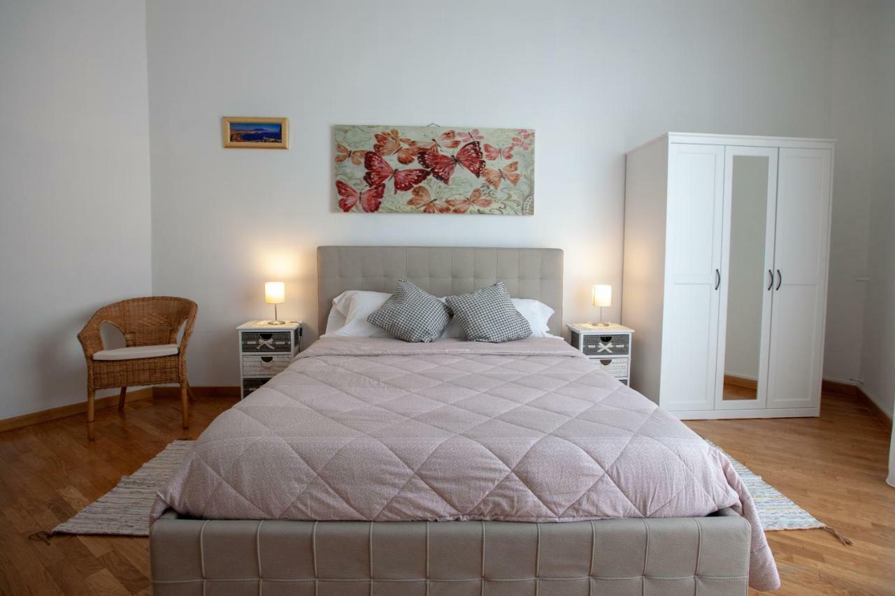 Garibaldi House Apartment Napoli Eksteriør billede