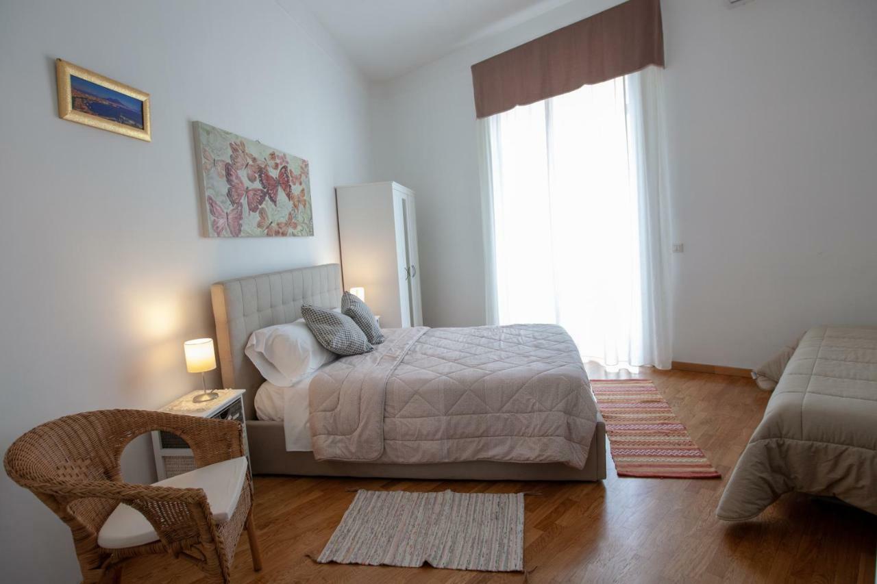 Garibaldi House Apartment Napoli Eksteriør billede